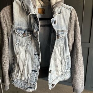 American Eagle Outfitters Light Blue Jean Jacket with Gray Sleeves